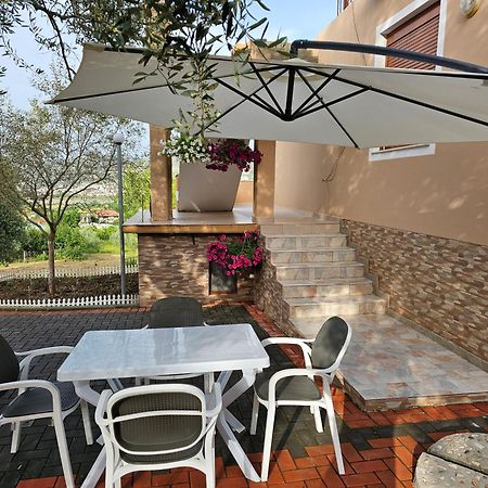 Guesthouse Iljaz Berati Exterior foto
