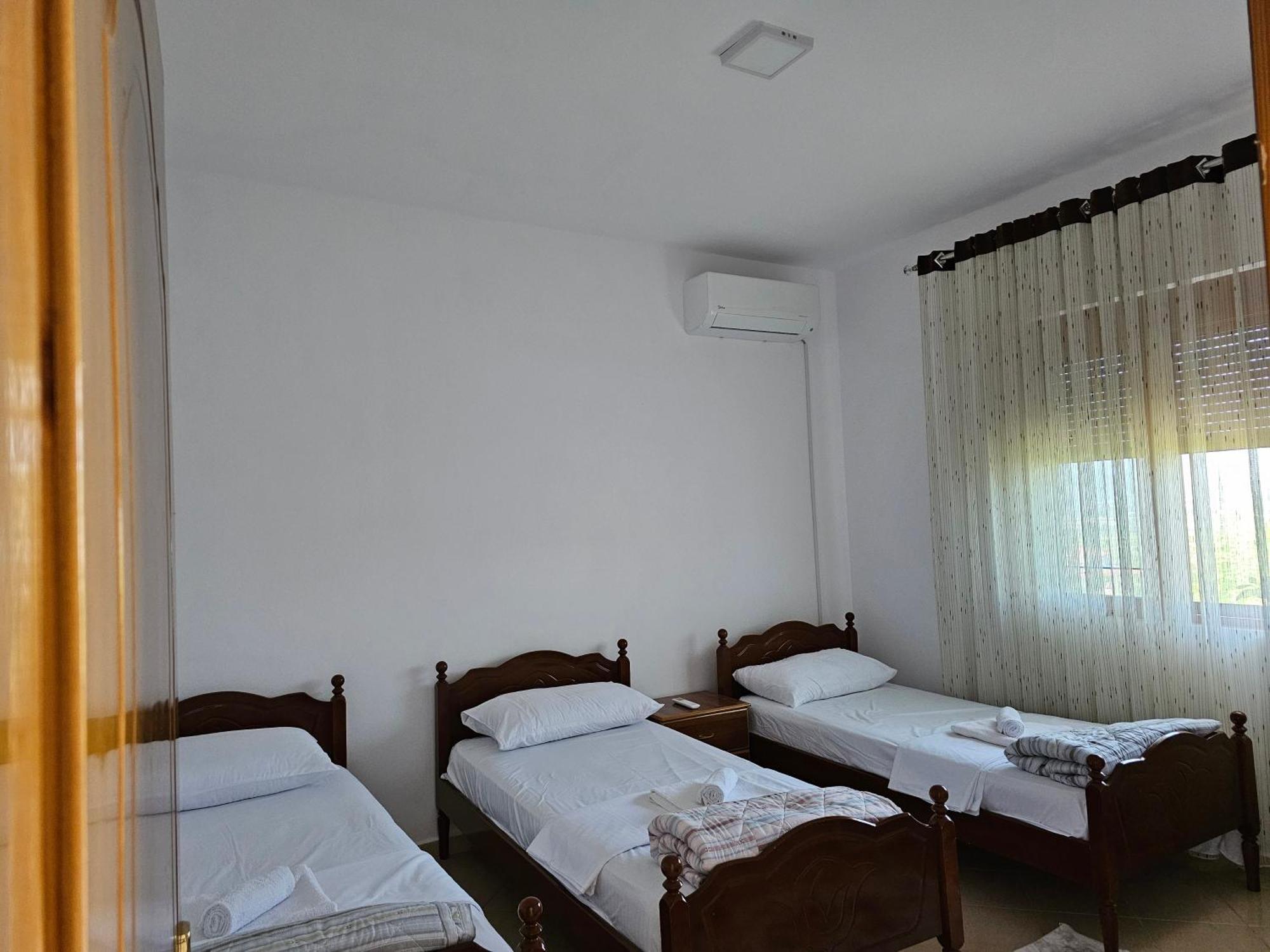 Guesthouse Iljaz Berati Exterior foto